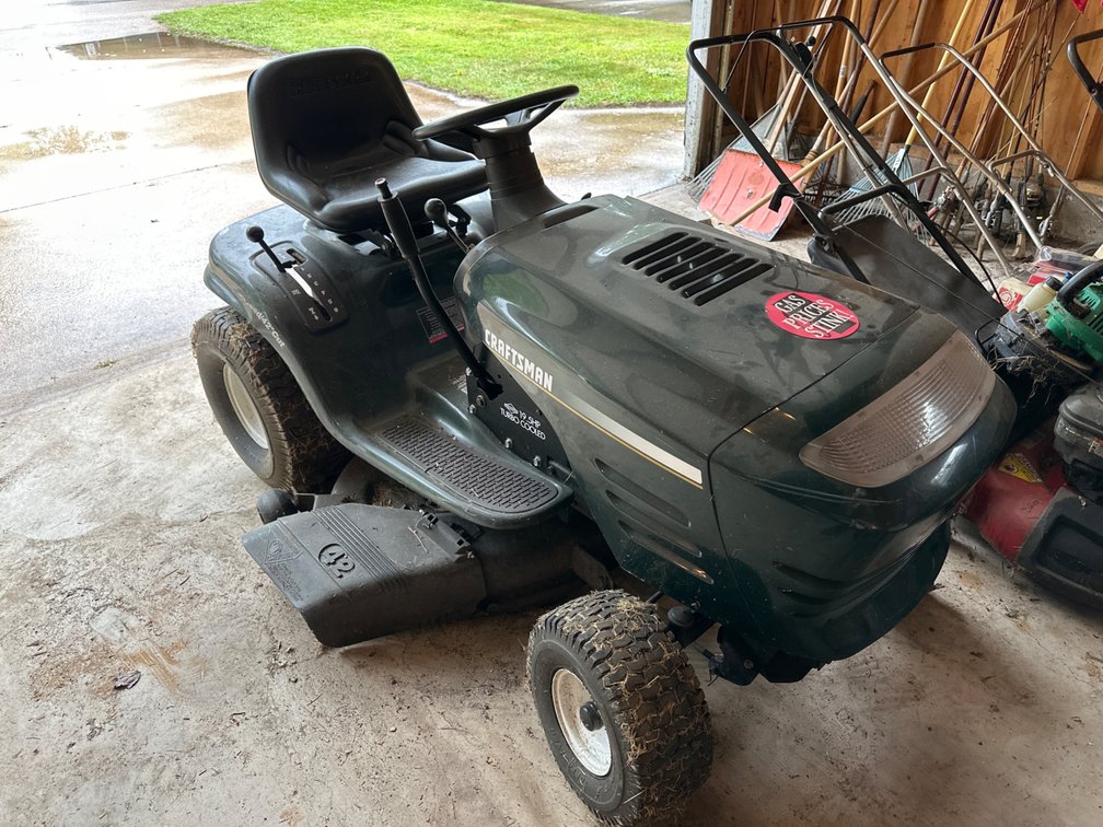 42” Cut Craftsman Riding Lawn Mower-Would Not Start, Flat Tire