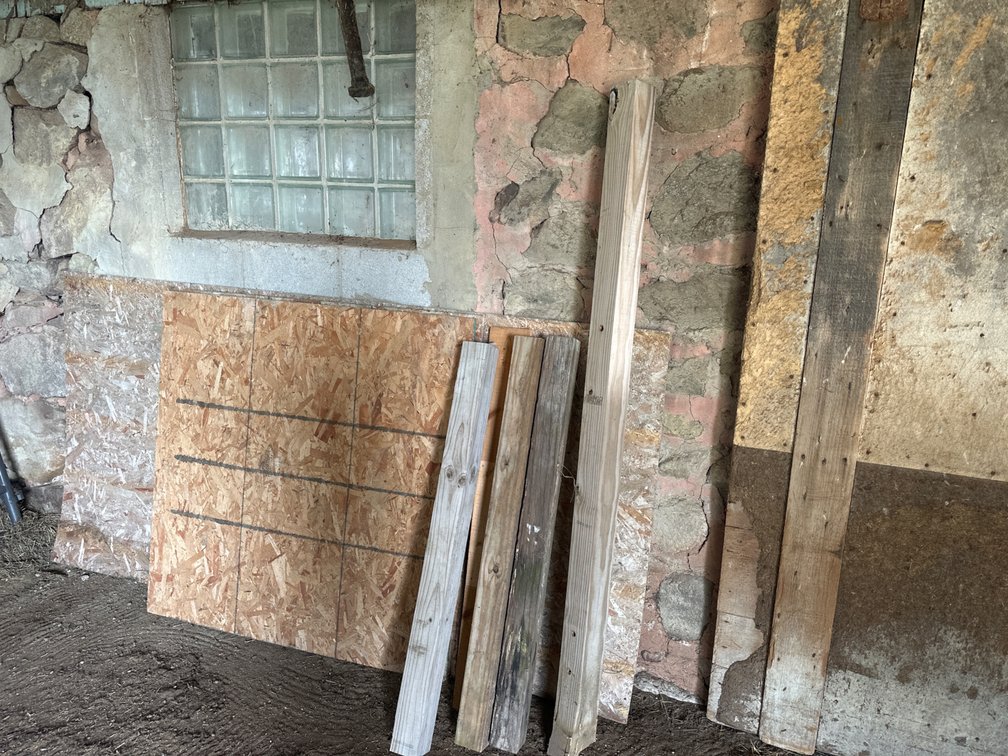 Plywood and 4X4’s