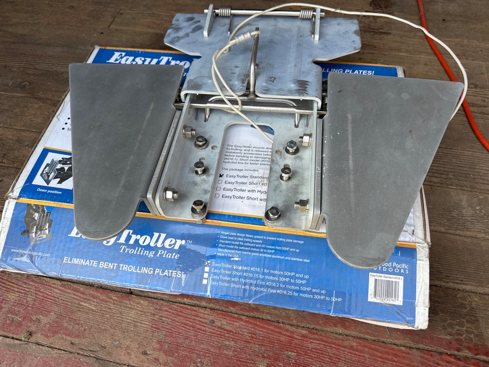 Trolling Plates-1 with Small Crack