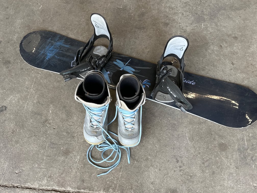 Woman’s Size 8 Boots, Snow Board