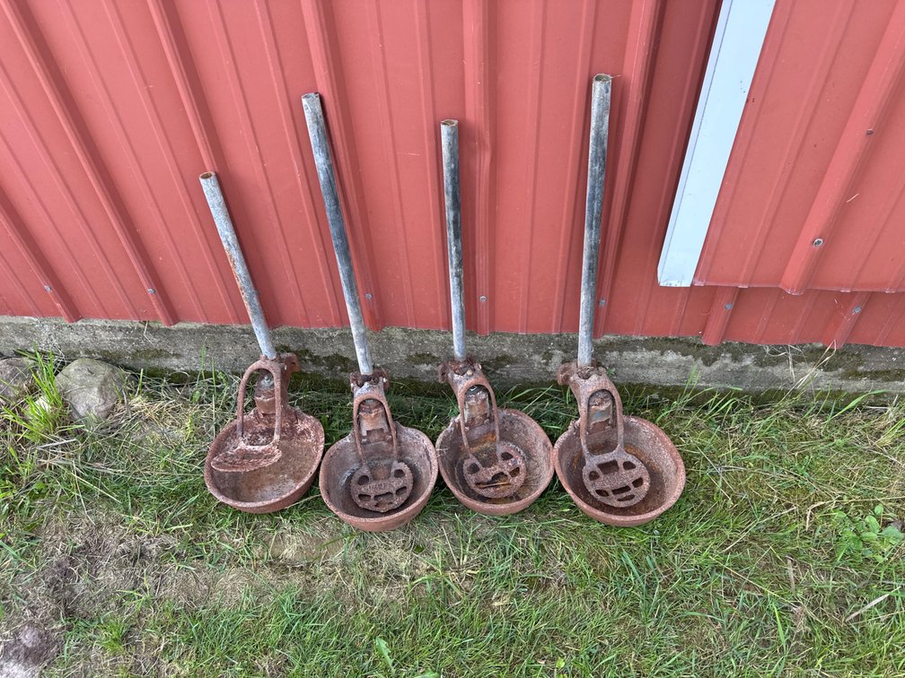 4 Drinking Cups-Barn Stall