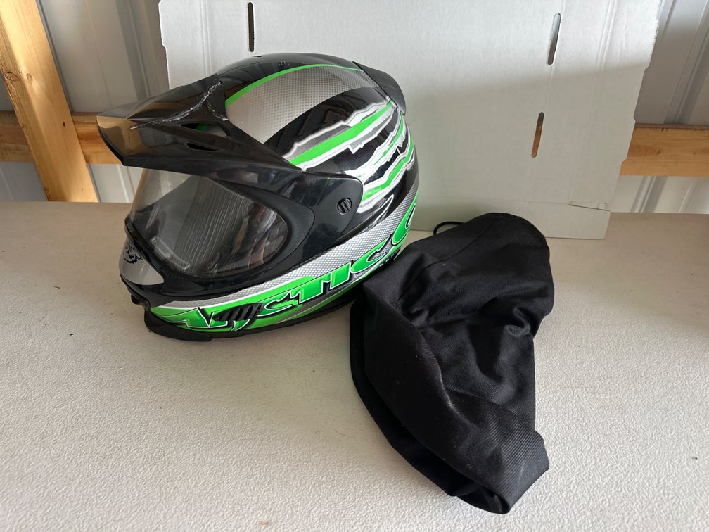 XL Green Arctic Cat Helmet