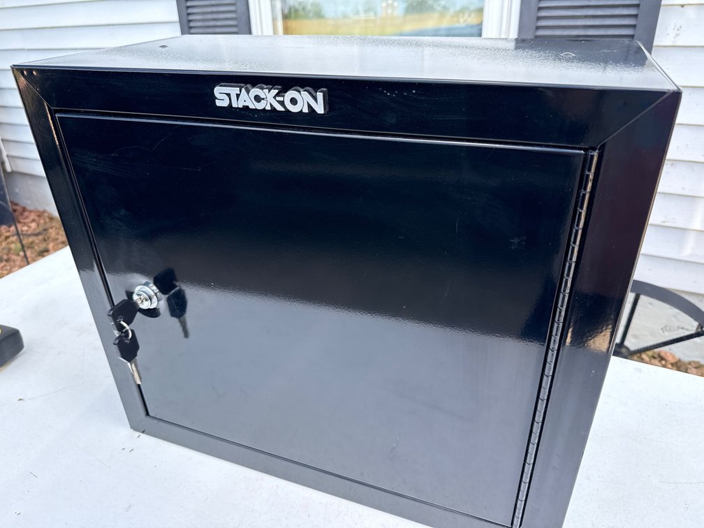 Stack On Locking Gun Safe-18” X 21” X 10”