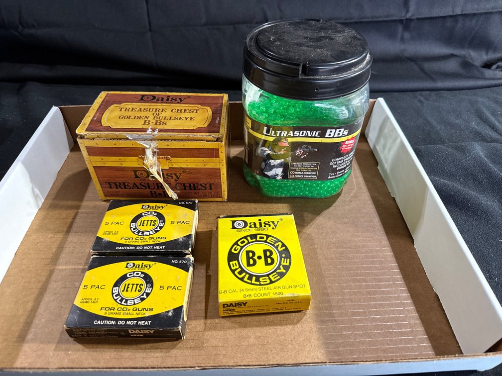 Air Gun BBs And Co2 Cartridges 