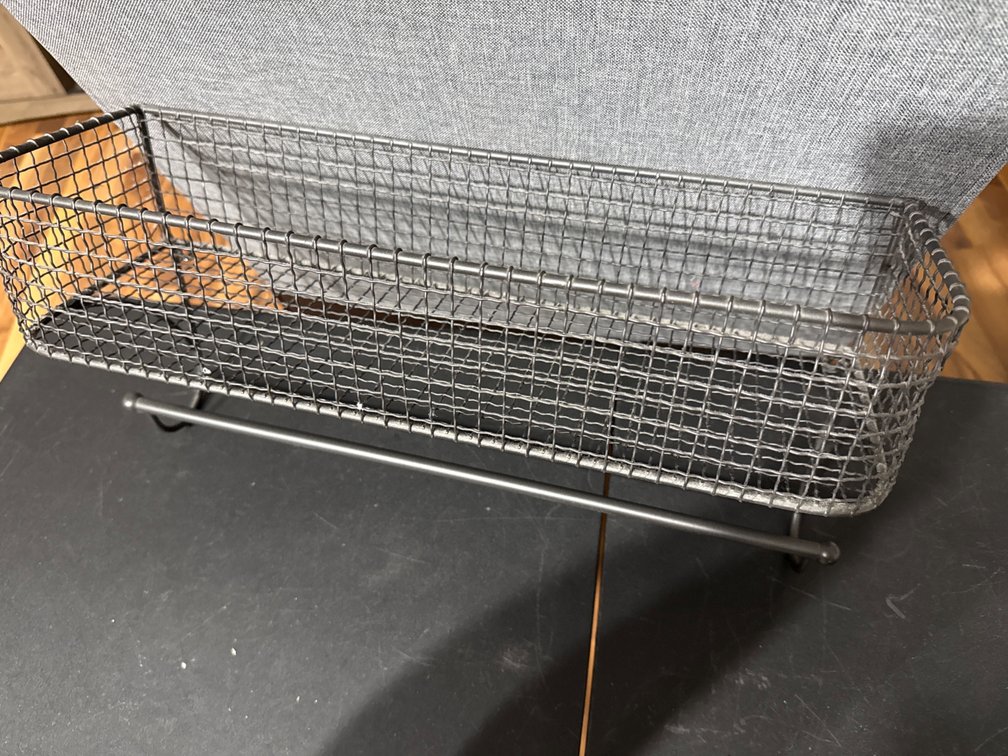 19” Long Wire Basket Shelf with Towel Bar