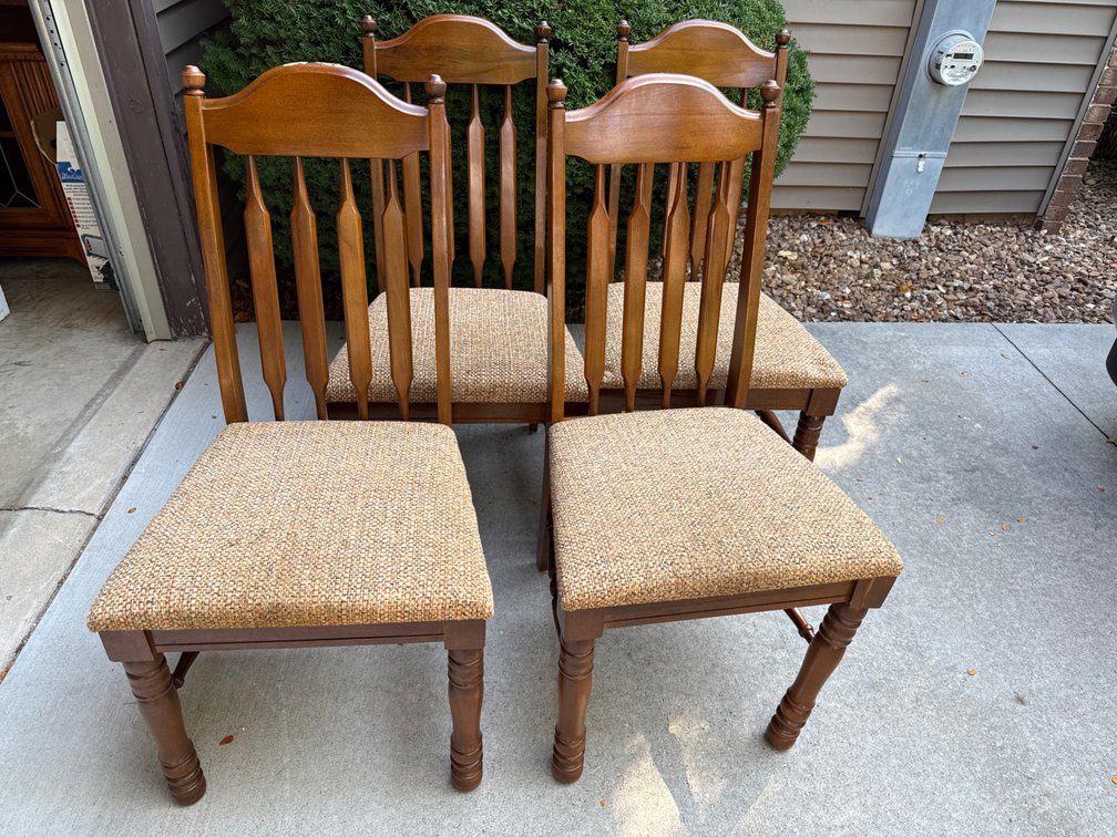 4 Broyhill Wood Chairs with Matted Seating