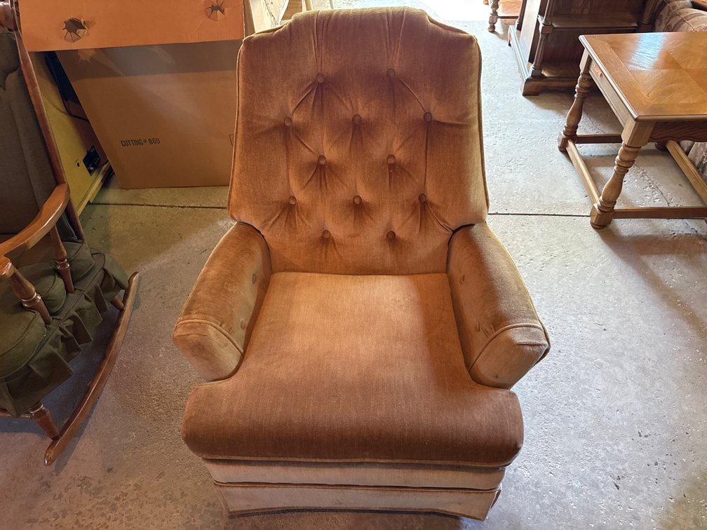 Swivel Rocker