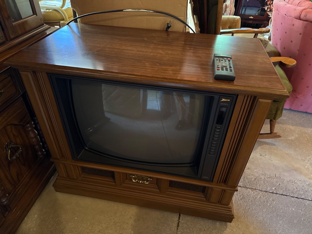 Zenith Color TV on Wheels Screen Size is 27”