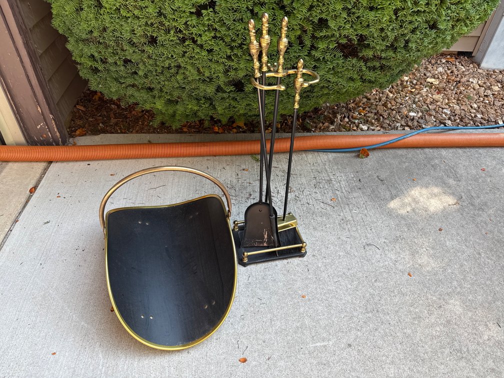 Fireplace Log Holder & Cleaning Set