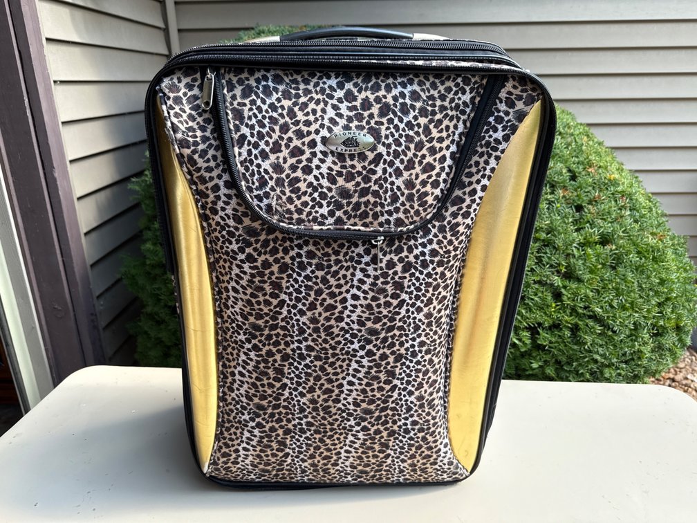 Pioneer Express Rolling Luggage-Handle is Broken