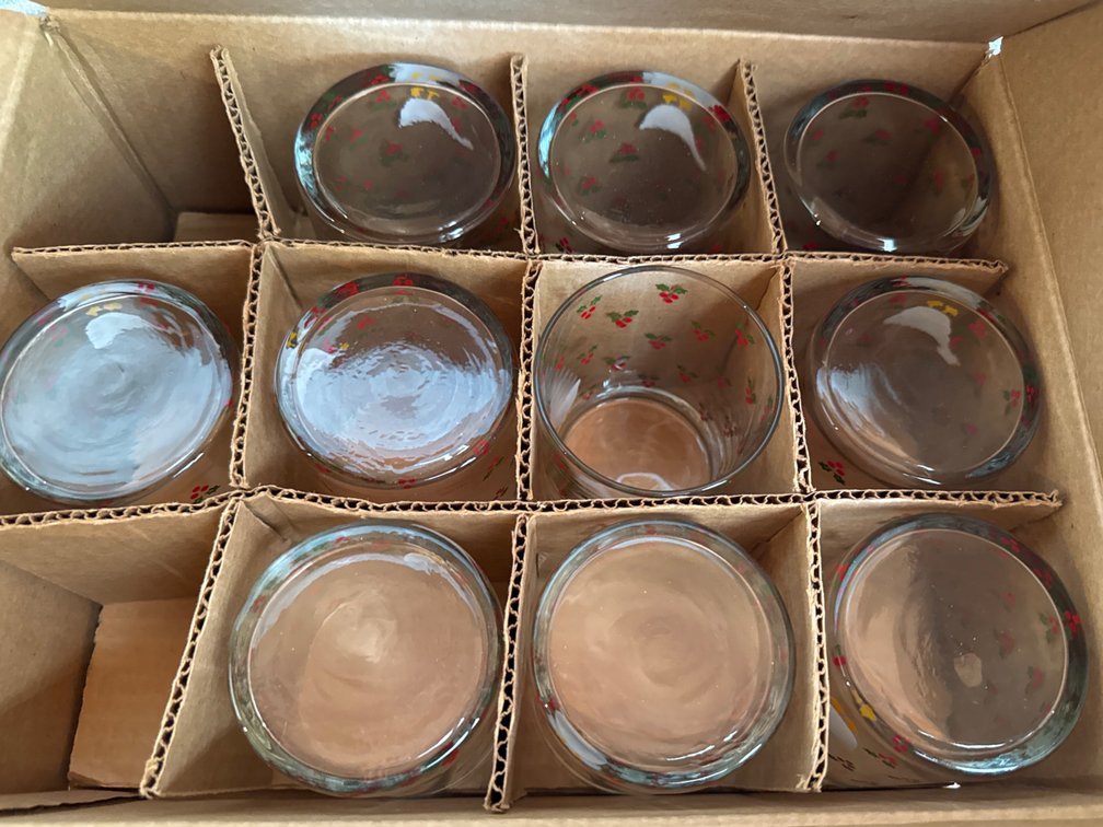 Holly Berry Drinking Glasses
