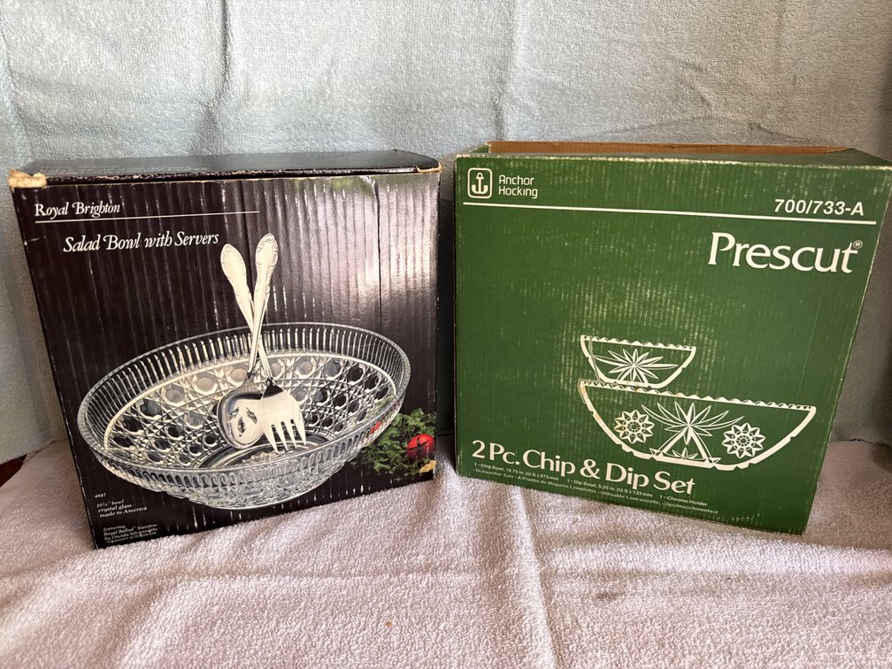 Salad Bowl & Chip & Dip Set