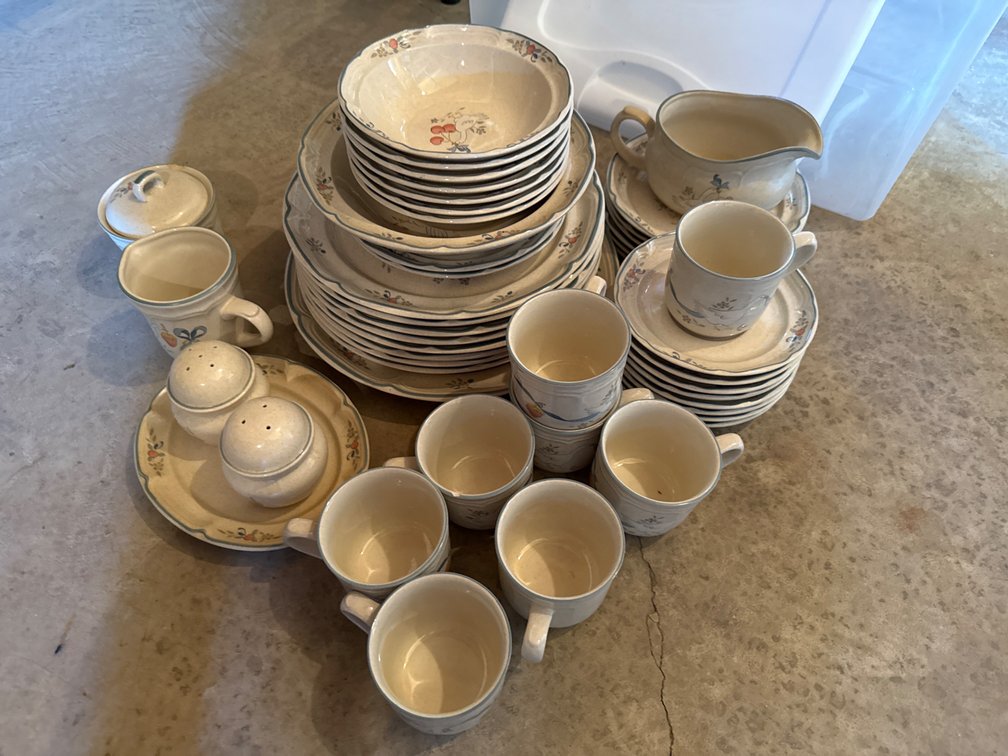International Marmalade Stoneware-Not Sure If Set Is Complete
