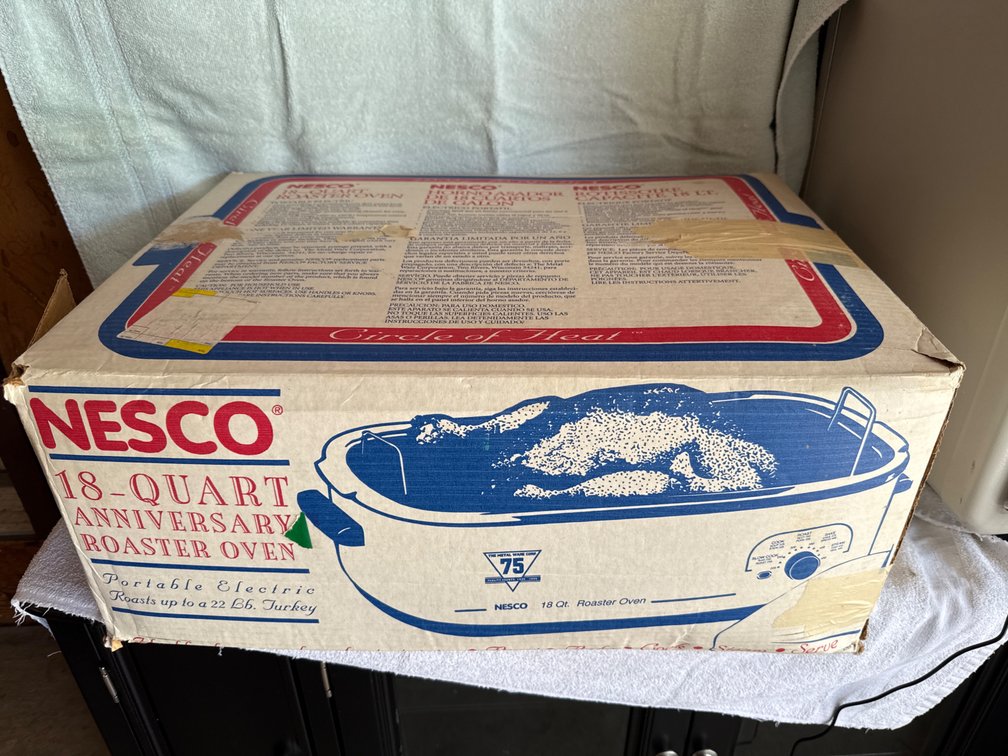 Nesco 18 Quart Anniversary Roaster Oven