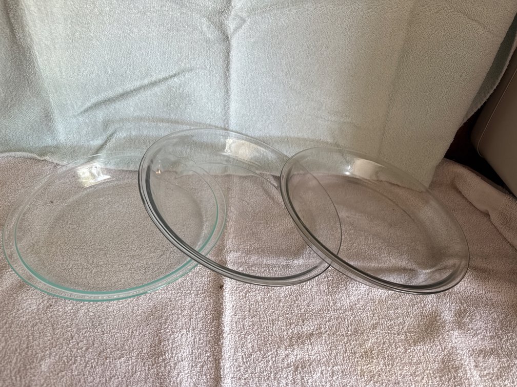 Anchor Hocking & Pyrex Pie Dishes