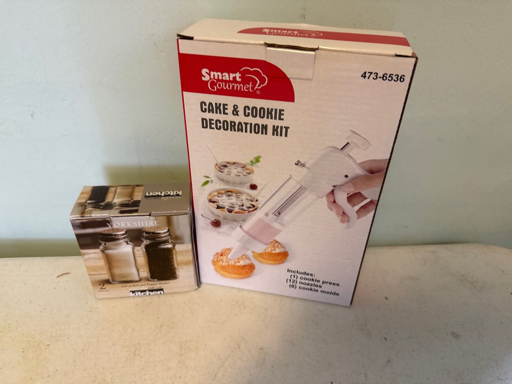 Cake Decorating Kit, Salt and Pepper Shakers