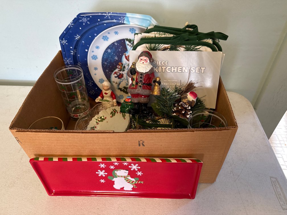 Christmas Kitchen and Decor