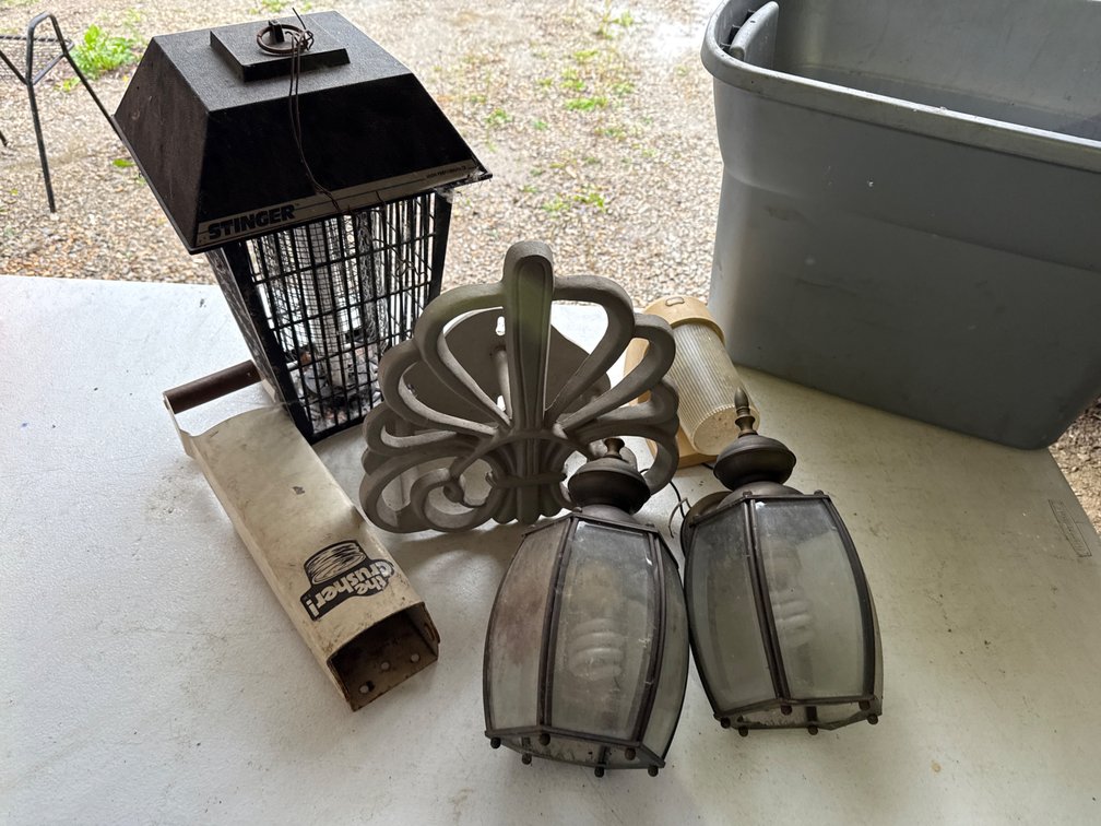 Bug Zapper, Hose Reel, Can Crusher, Outside Lights