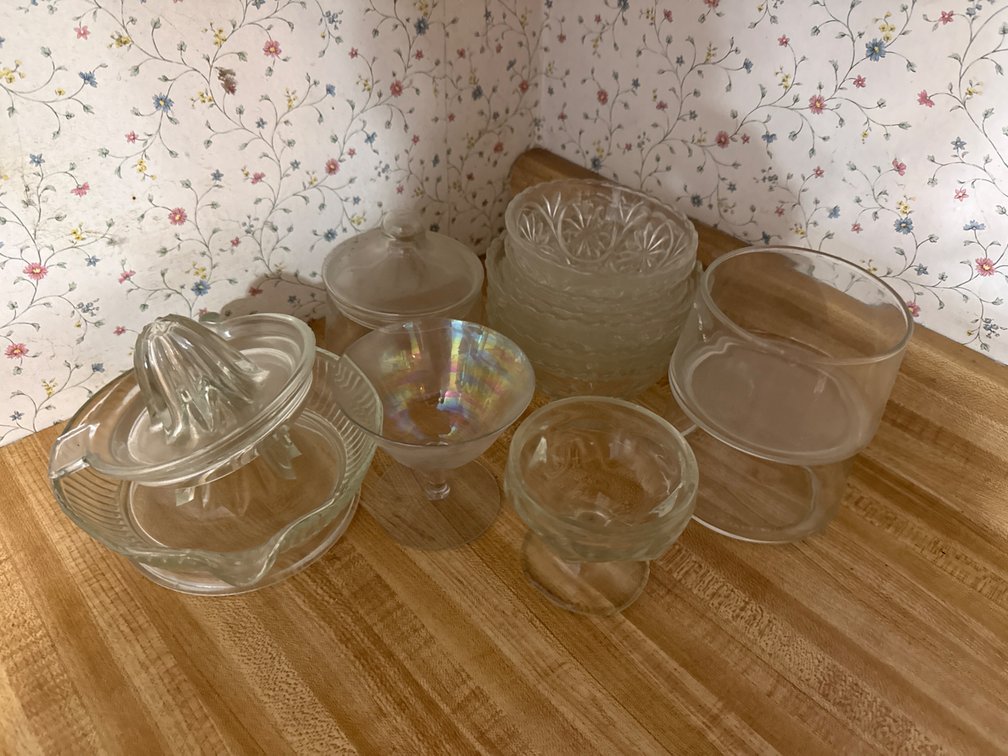 Glass Juicers, Serving Bowls
