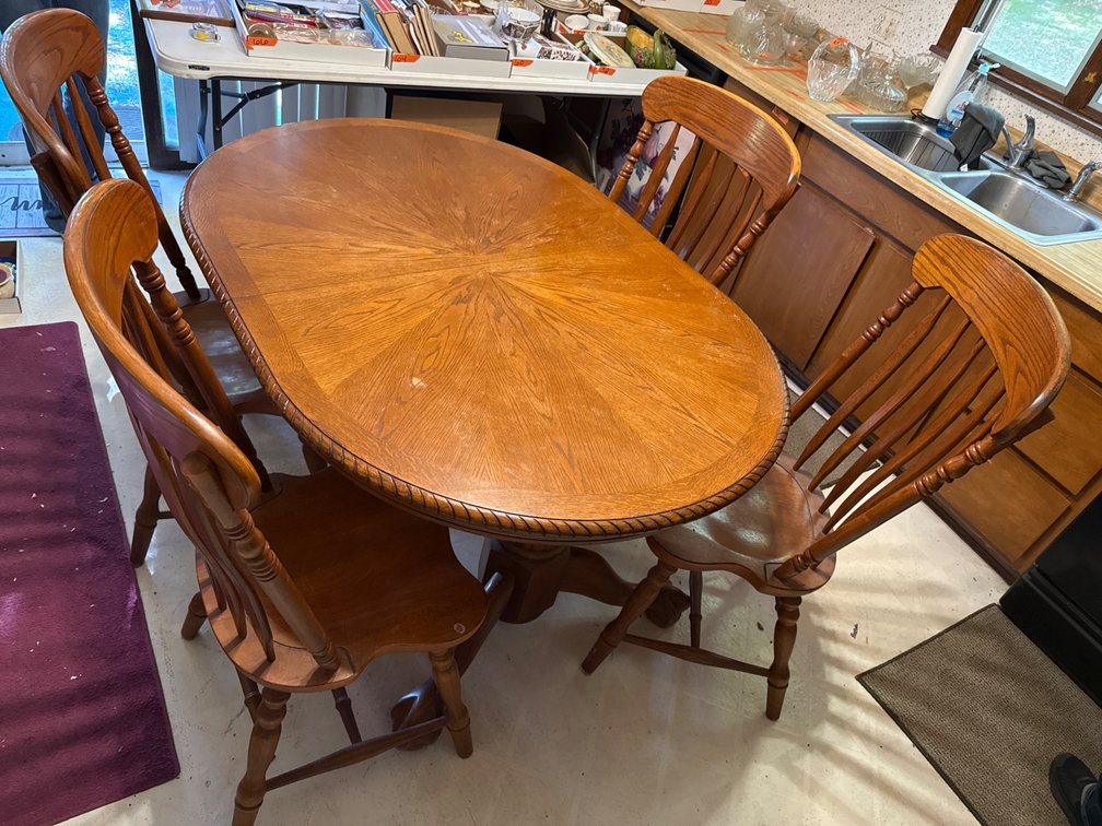 Table with 2 Leafs-Stored Underneath, 4 Chairs