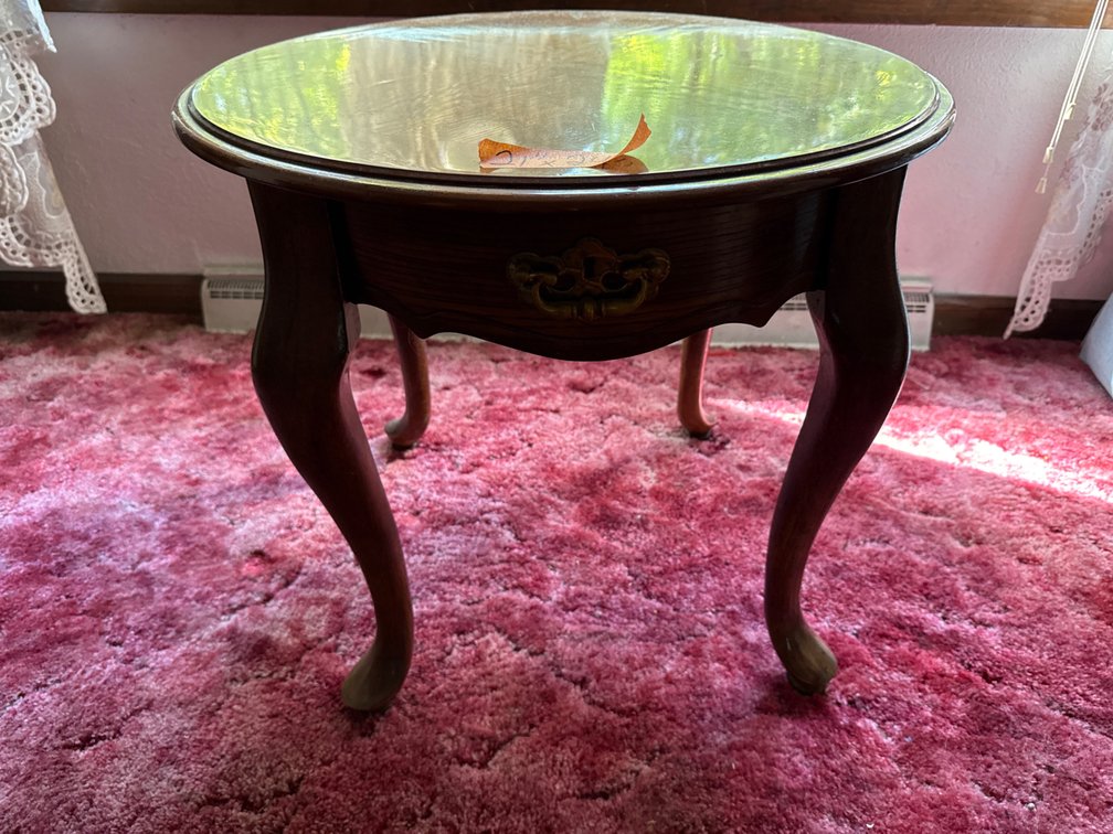 Round End Table