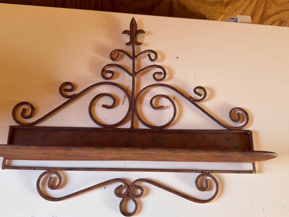 Metal Wall Shelf-20” X 20”