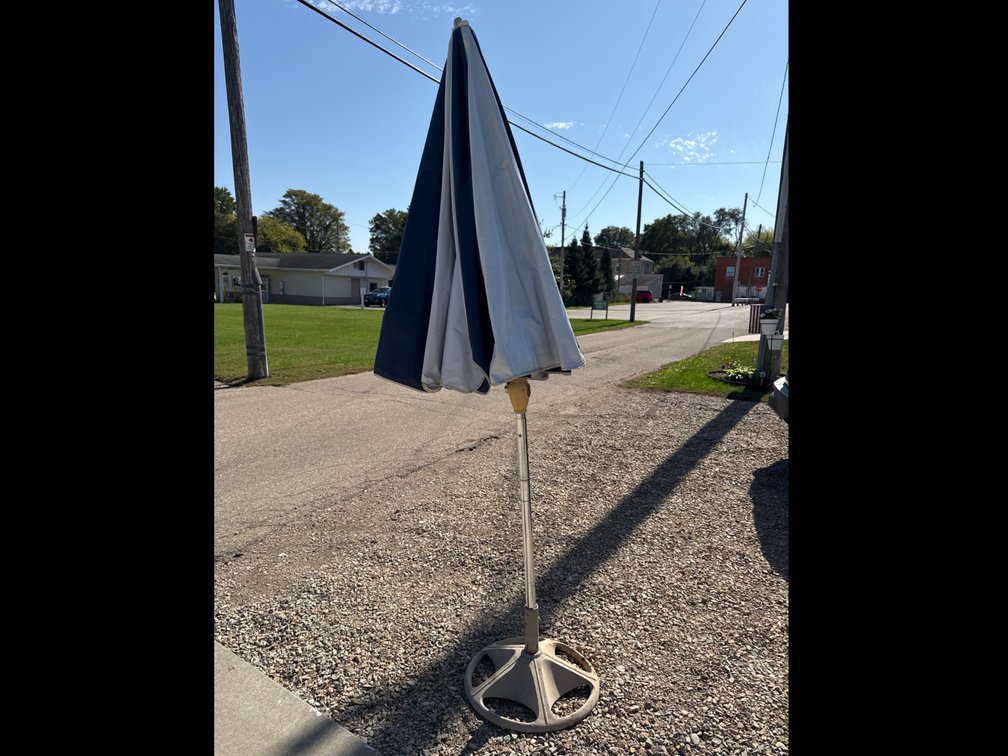 Picnic Table Umbrella with Stand-Small Hole