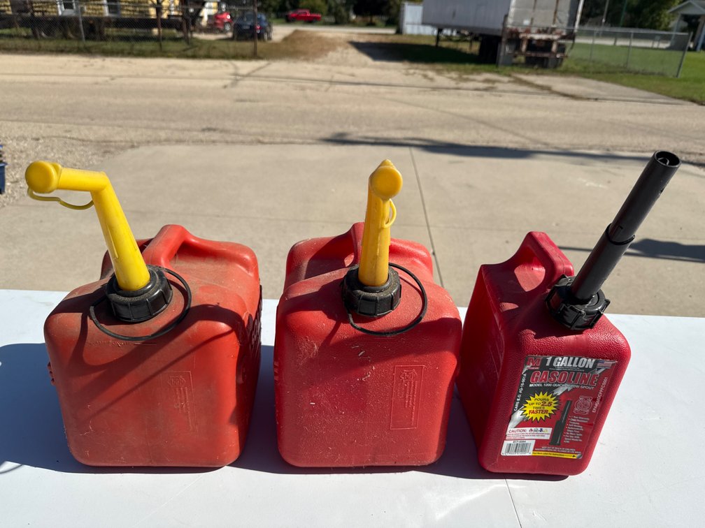 1 & 2 Gallon Gas Cans