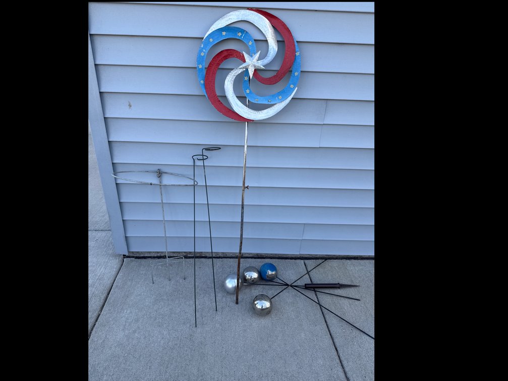 Pot Holder, Spinner, Cup Holders and More