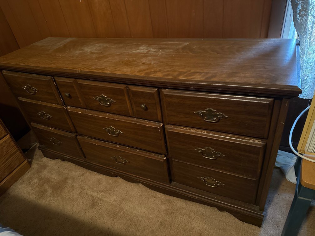 Dresser 30”x62”x18”