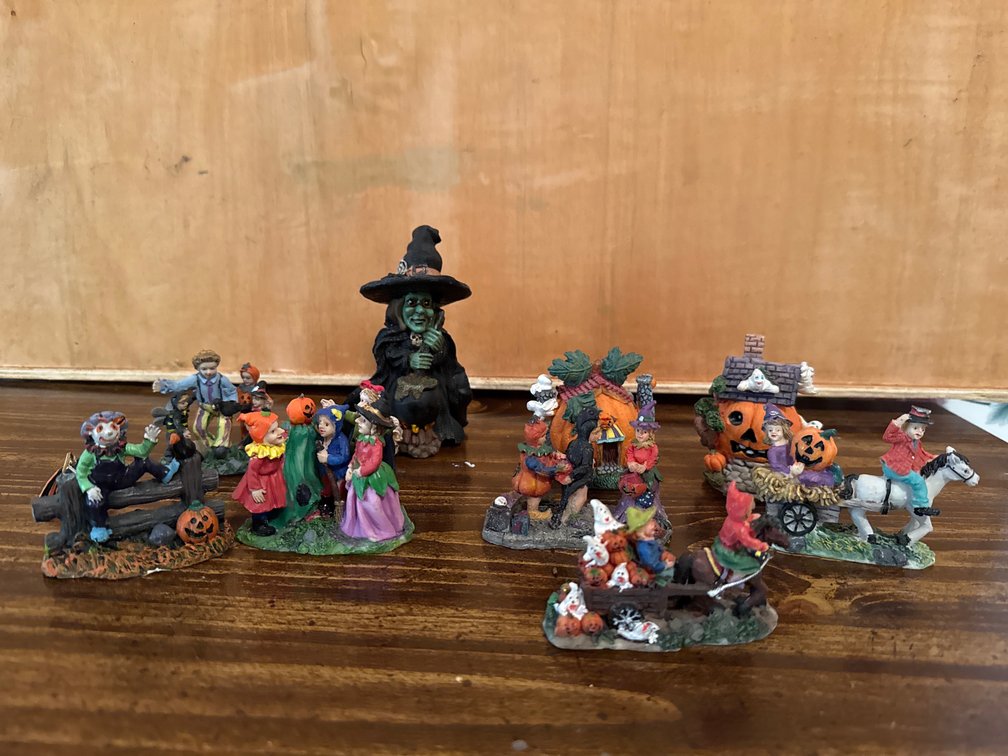 Halloween Knickknacks