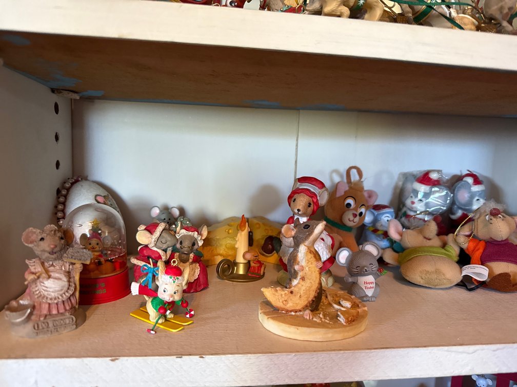 Christmas Decor- Mice Knickknacks