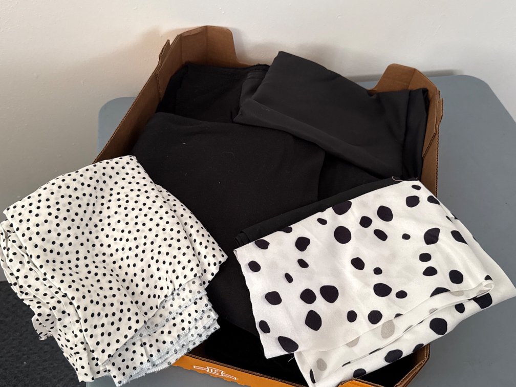 Box Blacks, White with Black Fabrics