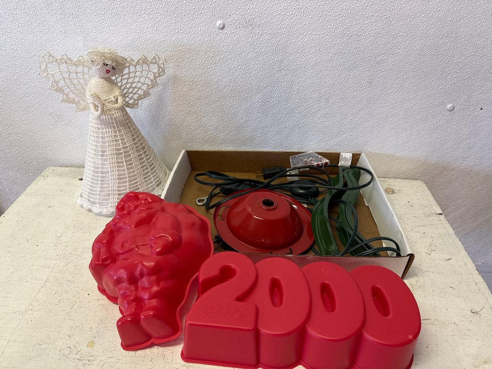 Christmas- Tree Stand, Tree Topper And Jello Mold