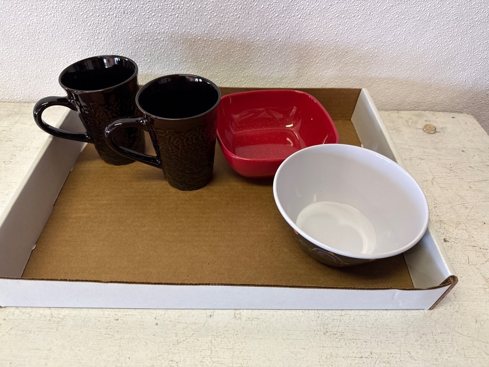 Bowls And  Coffee Mugs