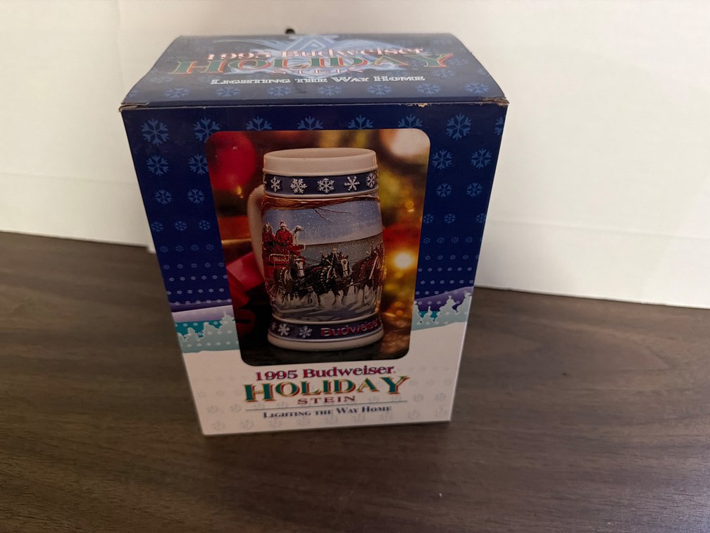 1995 Budweiser Holiday Mug
