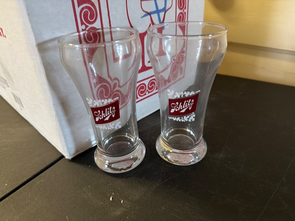 21 Schlitz Beer Glasses
