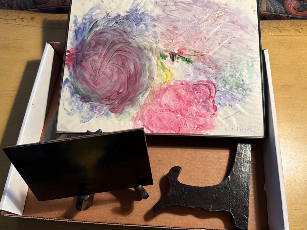 Art with Picture Stands
