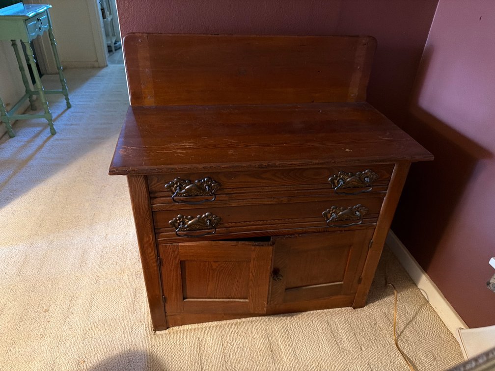 Vintage Wash Stand-Missing Towel Bar
