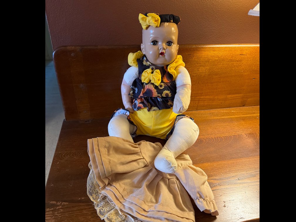 Antique Baby Doll, Extra Dress