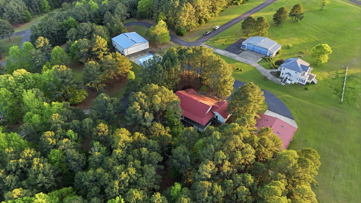 Image for Aviation Home & Hangar – Clinton, Arkansas