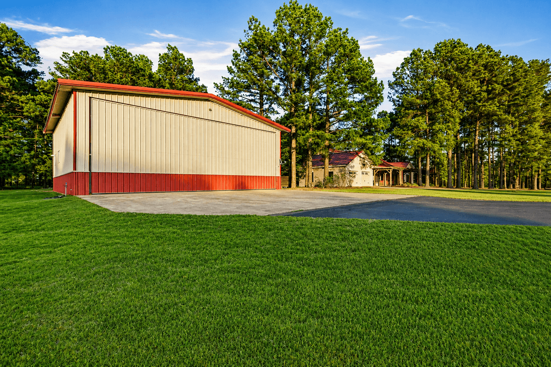 Image for Aviation Home & Hangar – Clinton, Arkansas