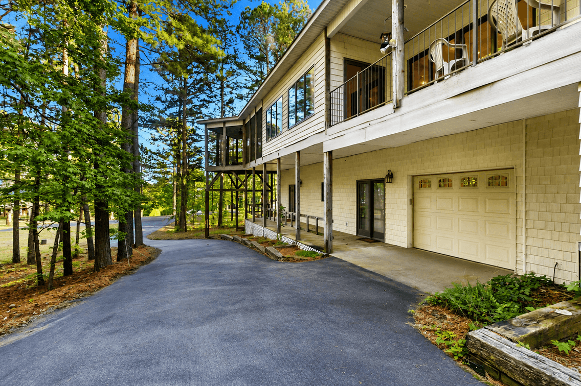 Image for Aviation Home & Hangar – Clinton, Arkansas
