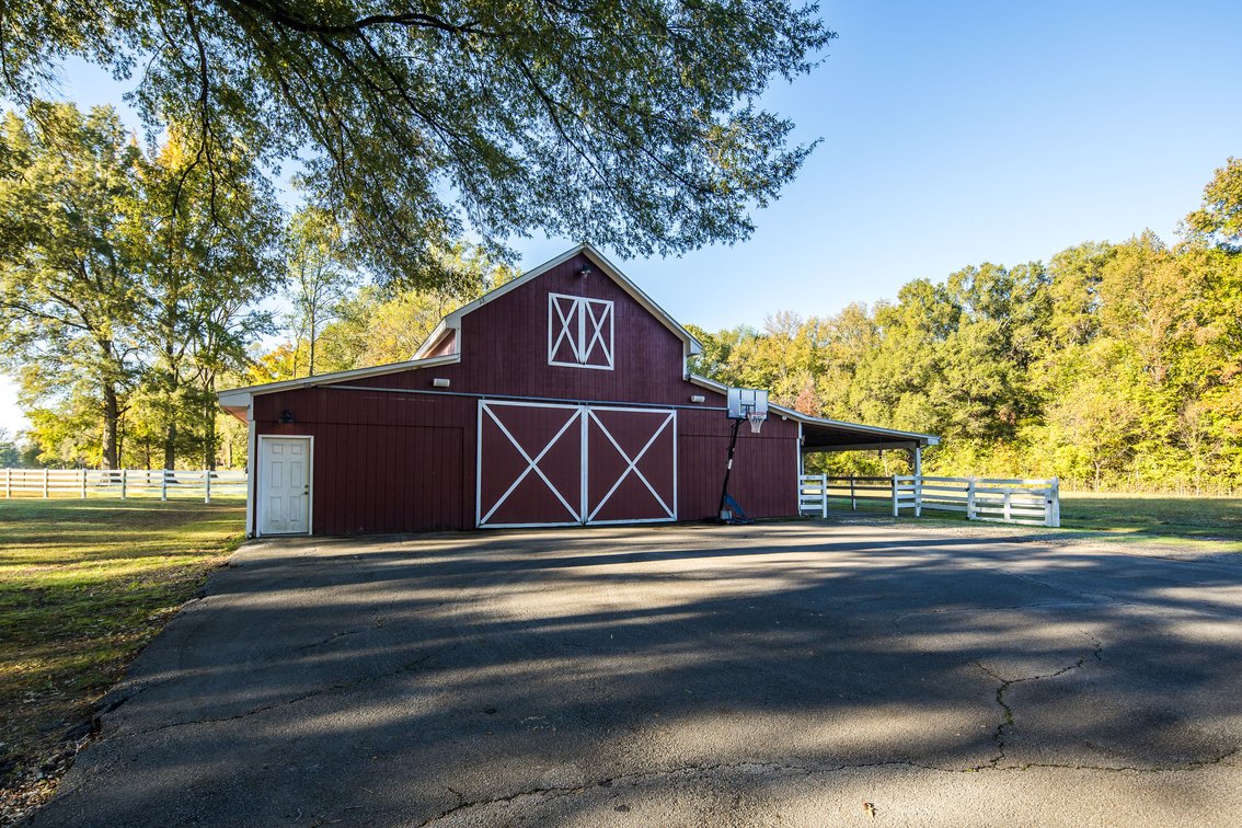 Image for Luxury 20 Acre Estate - Jackson, Tennessee