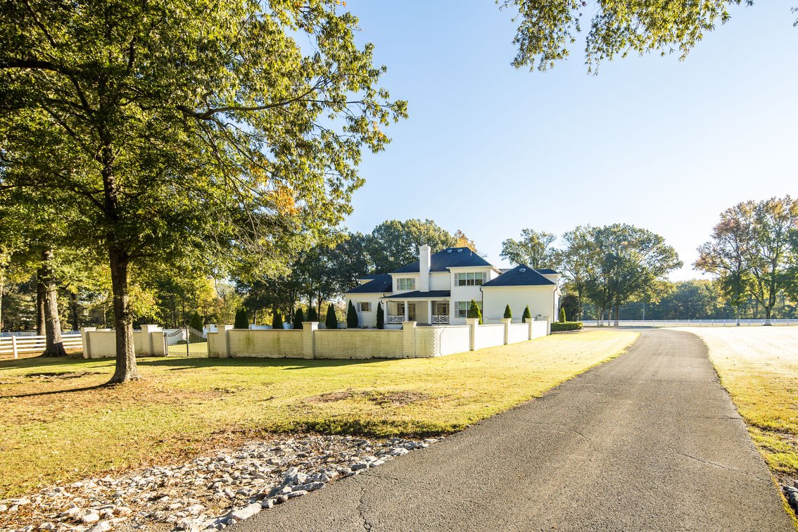 Image for Luxury 20 Acre Estate - Jackson, Tennessee