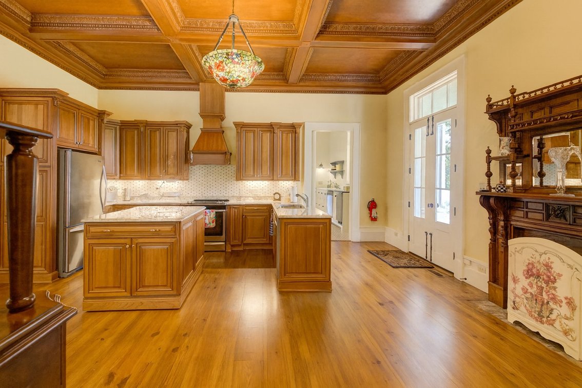 Image for Pecan Grove – Luxury Estate on 14 Acres in Jackson, Tennessee