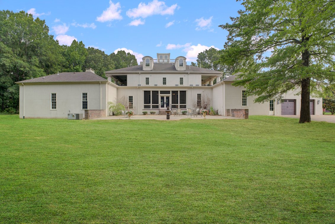 Image for Pecan Grove – Luxury Estate on 14 Acres in Jackson, Tennessee
