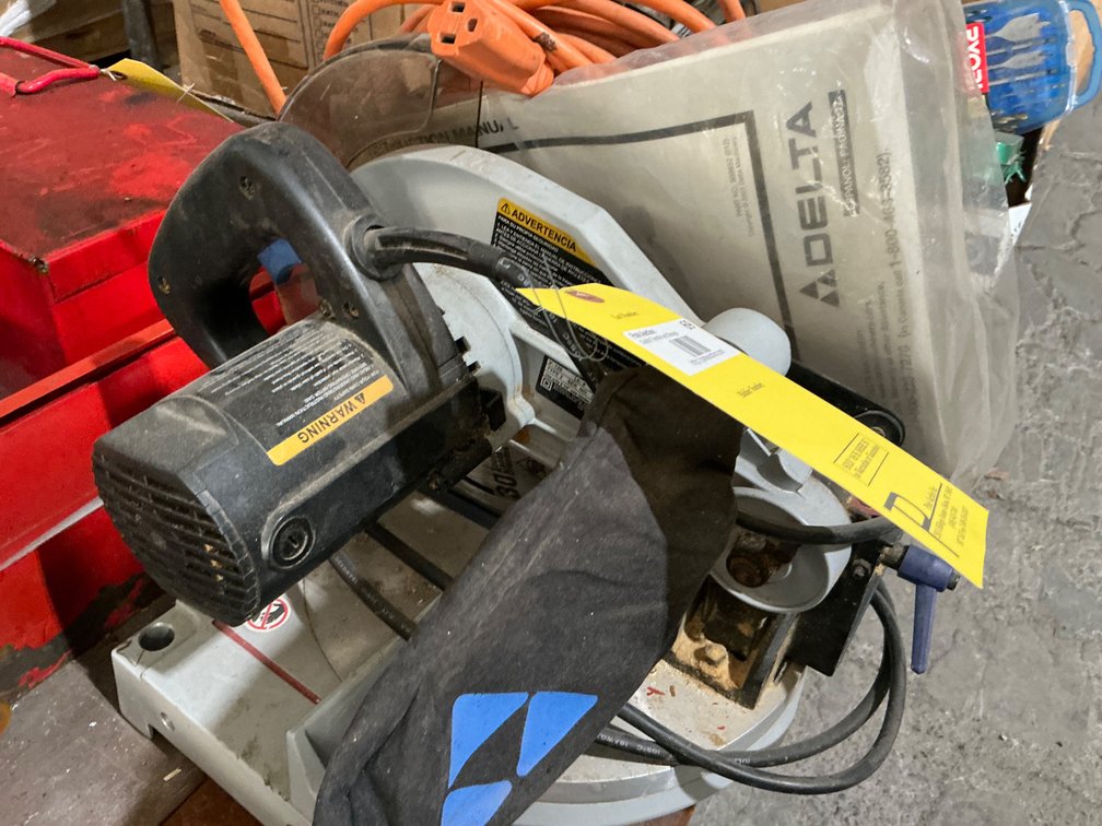 Delta 8-1/4" Miter Saw - Model: 36-040 and Extension Cord