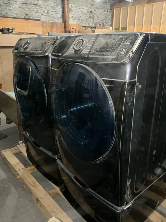 Samsung Washer and Dryer Set with Pedestals - Washer Model: WF45K6500AV-A2, Dryer Model: DU45K6500EV-A3