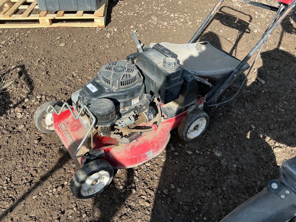 Toro Commercial Mower - Self Propelled, Kawasaki 179cc Engine, Walk Behind, 21"(Missing Control Knob On Dash)